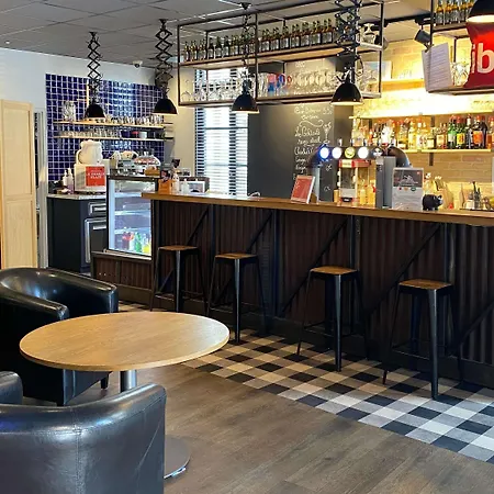 Ibis Saint-omer Centre מלון 3*